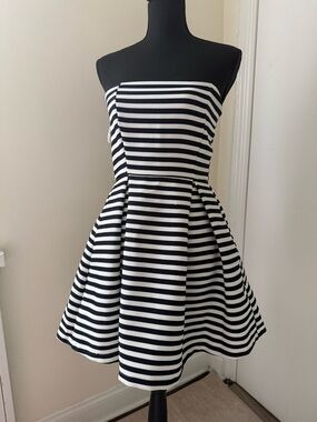 Sans Souci Black and White Strapless Striped Fit-and-Flare Dress